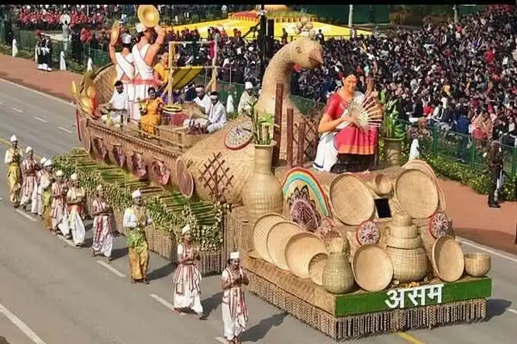 ২০২১ বৰ্ষৰ গণৰাজ্য দিৱসত দিল্লীৰ ৰাজপথত  অসমৰ প্রতীকপট 