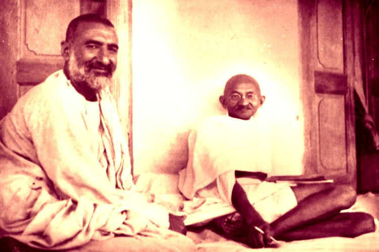 সীমান্ত গান্ধীৰ সৈতে খান আব্দুল গফ্ফাৰ খান