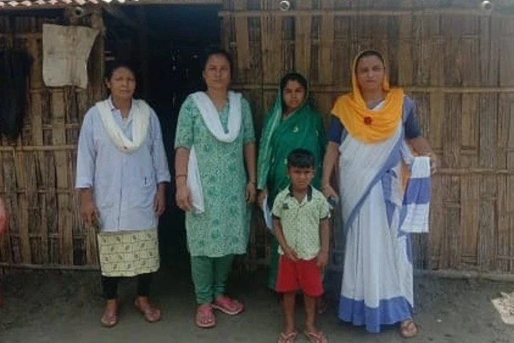 ধেমাজি জিলাৰ কোবু চাপোৰীত আশাকৰ্মী হিচাপে ৰহিমা বেগম