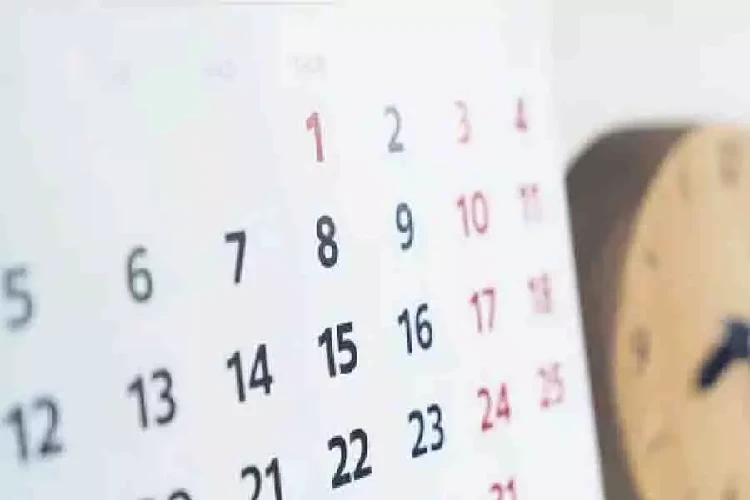 কেলেণ্ডাৰৰ প্ৰতিনিধিত্বমুলক ফটো