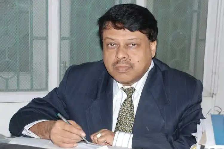 ড° সূর্যকান্ত হাজৰিকা