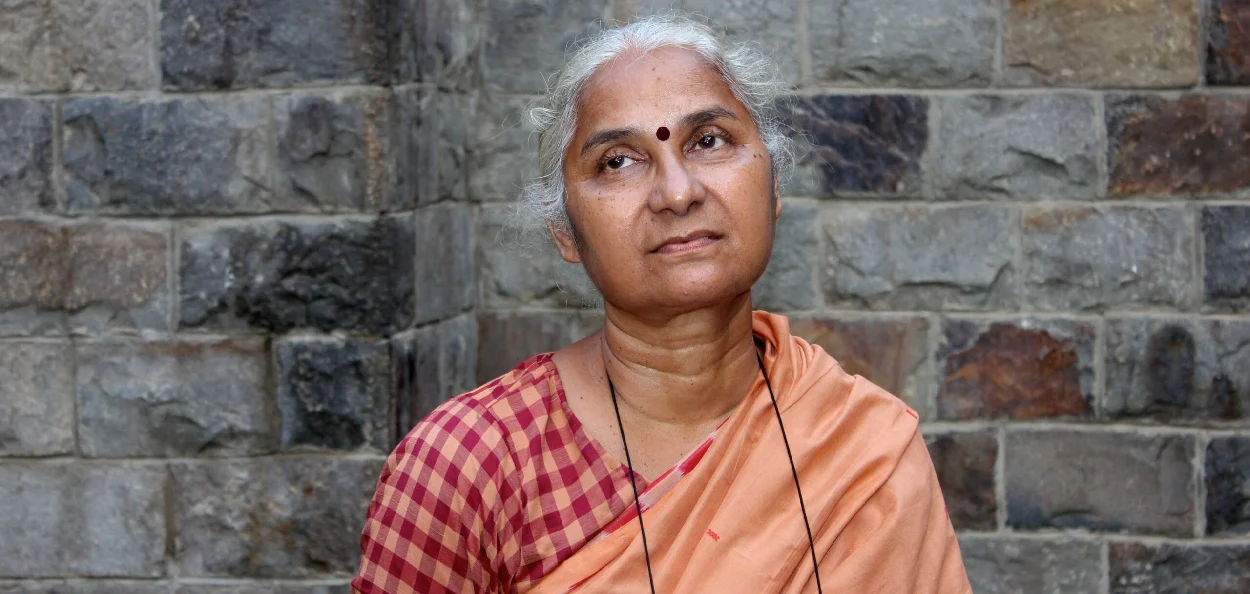 Medha Rathod ২৪ বছৰ পুৰণি মানহানিৰ গোচৰত দোষী সাব্যস্ত পৰিৱেশ কৰ্মী মেধা পাটকাৰ