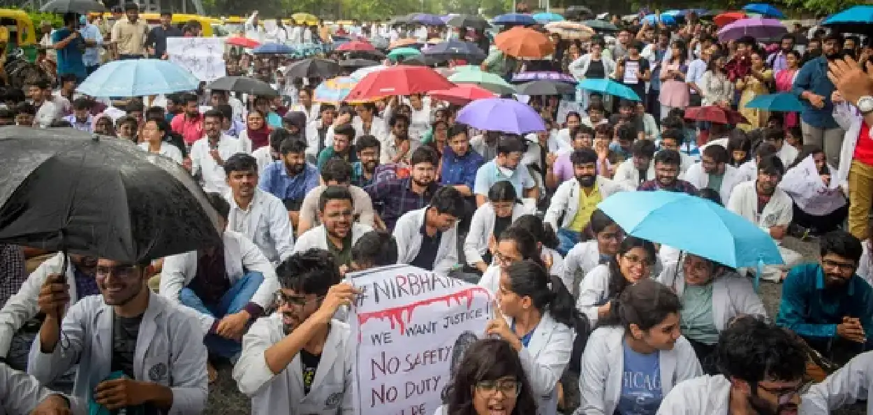 দেশজুৰি ২৪ ঘণ্টাৰ কৰ্মবিৰতি ঘোষণা আই এম এৰ চিকিৎসকৰ 
