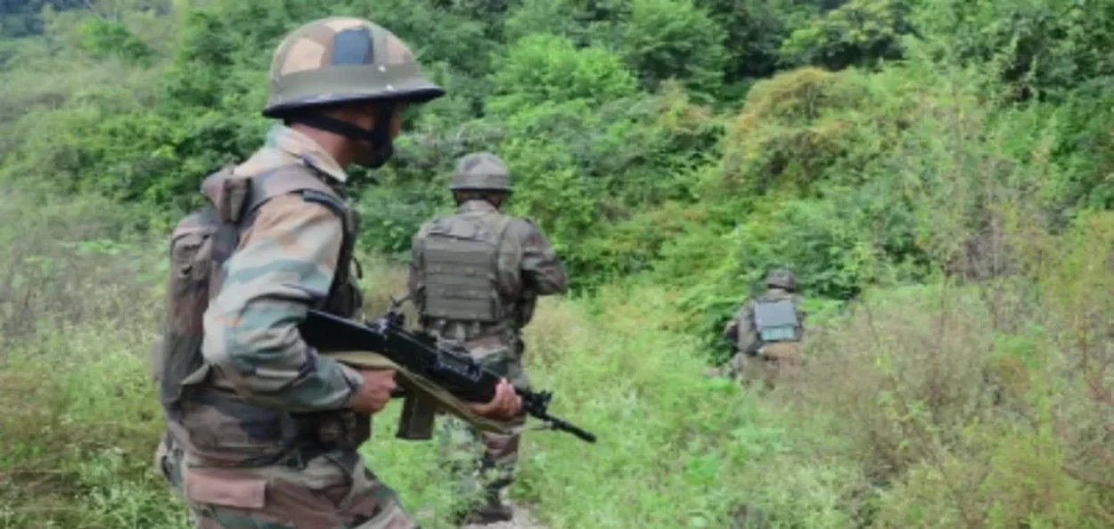 জম্মু-কাশ্মীৰ: ধাৰাসাৰ গুলিবৰ্ষণৰ পিছত সন্ত্ৰাসবাদী সন্ধান অভিযান অব্যাহত