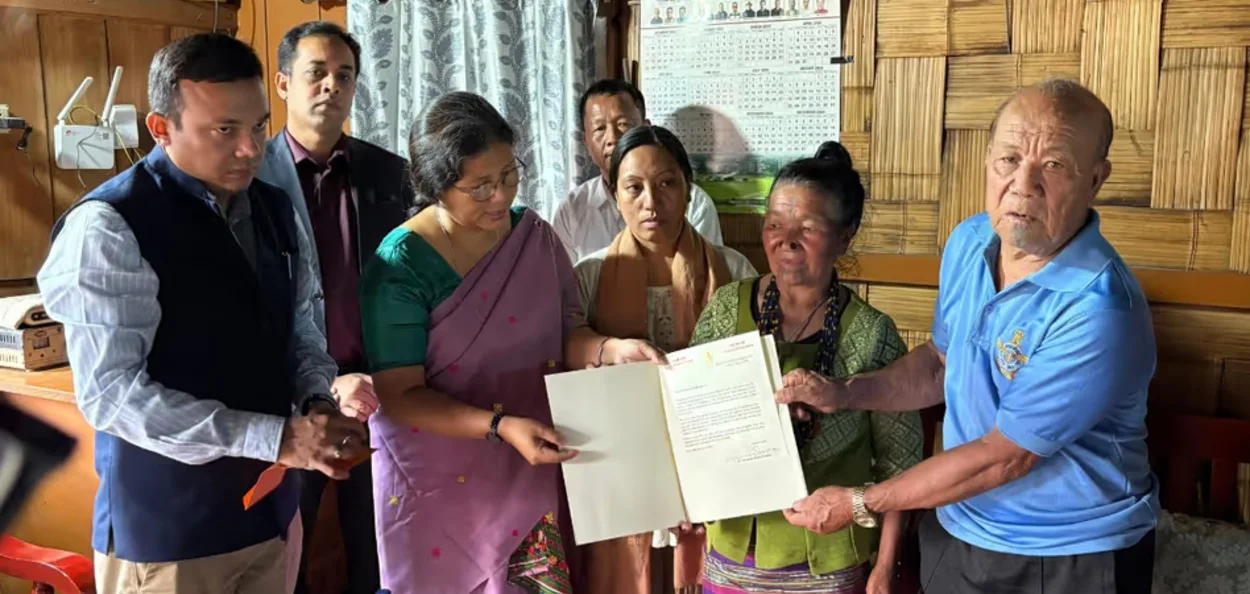 পেহেলগাম সন্ত্ৰাসবাদী আক্ৰমণত প্ৰাণ হেৰুওৱাসকলৰ পৰিয়ালক অসম চৰকাৰৰ সাহাৰ্য্য