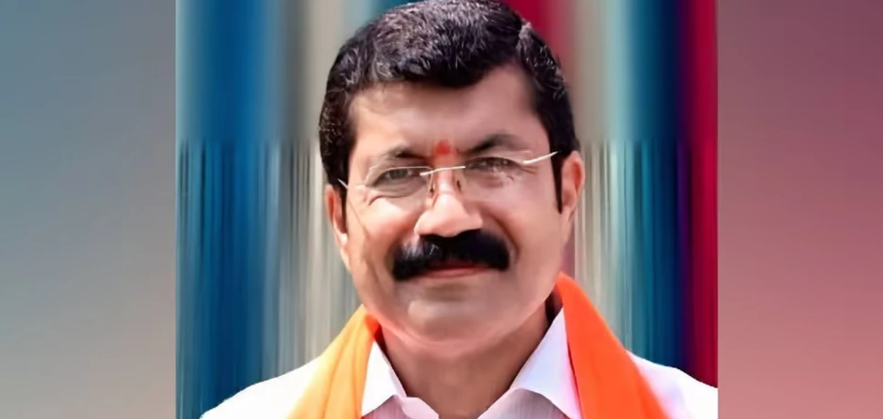 কনাড পুৰকায়স্থ