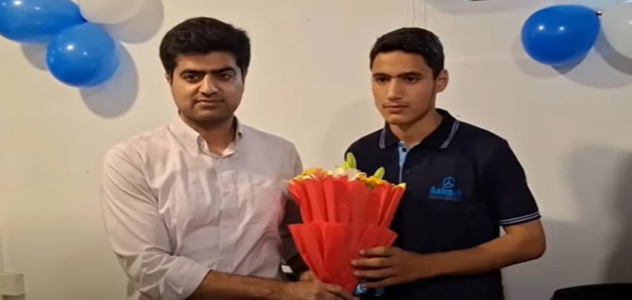 নীট পৰীক্ষাত প্ৰথম প্ৰচেষ্টাতে ৰাজ্যৰ ভিতৰত শীৰ্ষস্থান দখল কৰা ইকবালক সম্বৰ্ধনা