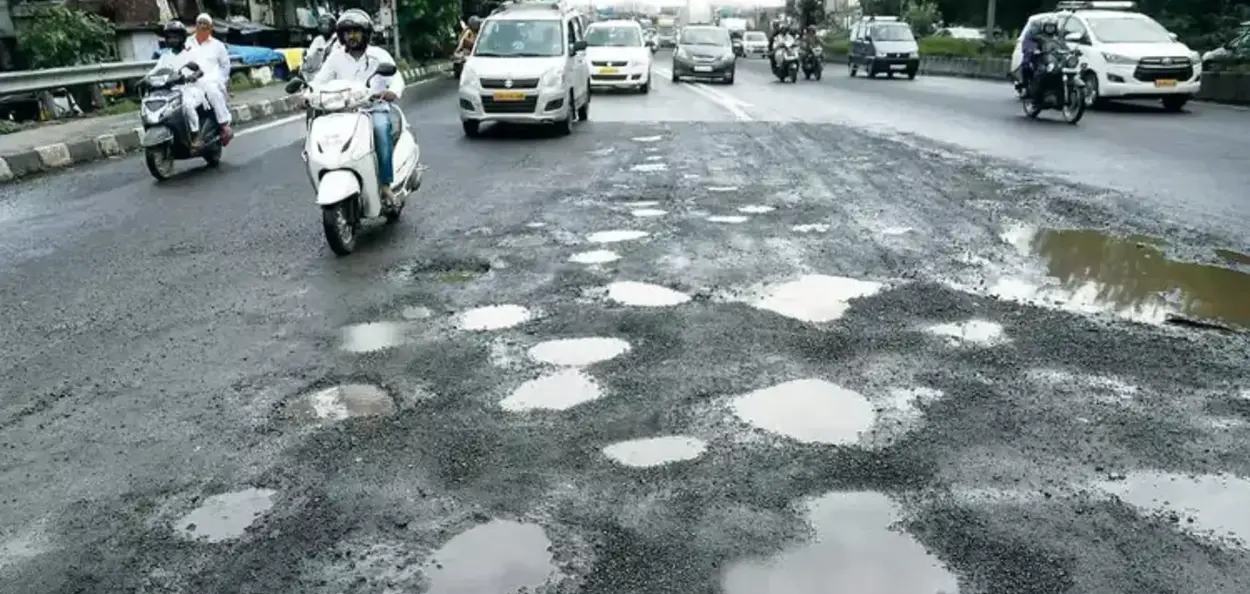 ৰাস্তা বেয়া হ’লে টোল সংগ্ৰহ কৰিব নোৱাৰিব 