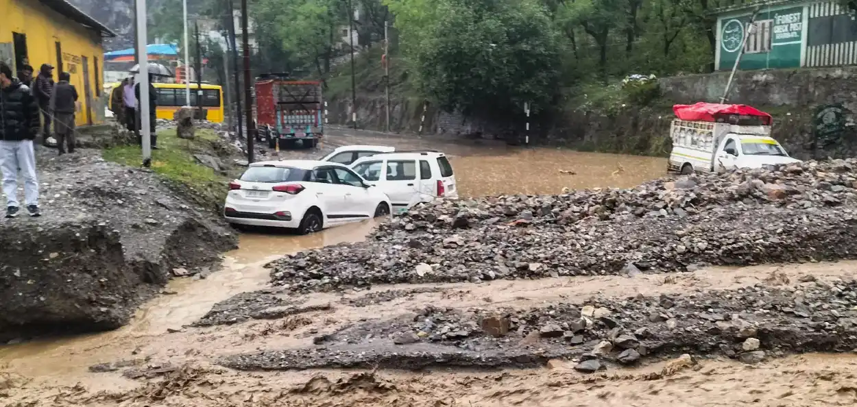 জম্মু-কাশ্মীৰত মহাপ্ৰলয়