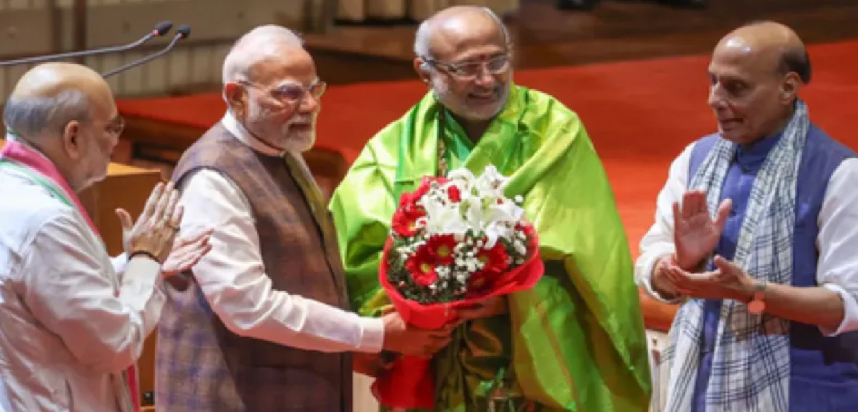 জয়ৰ পিছত চি পি ৰাধাকৃষ্ণনক অভিনন্দন জনাইছে প্ৰধানমন্ত্ৰী নৰেন্দ্ৰ মোদী আৰু এন ডি এৰ নেতাসকলে