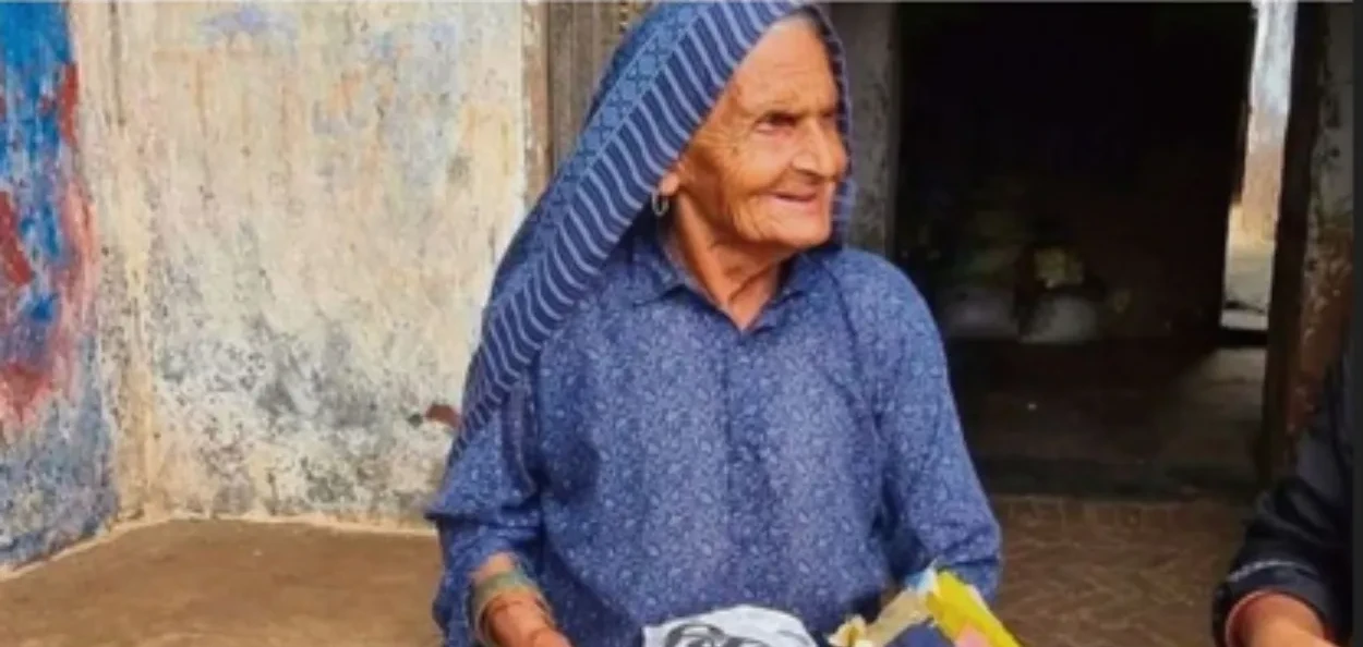 মেৱাটৰ ৮০ বছৰীয়া বৃদ্ধা ৰহিমী 