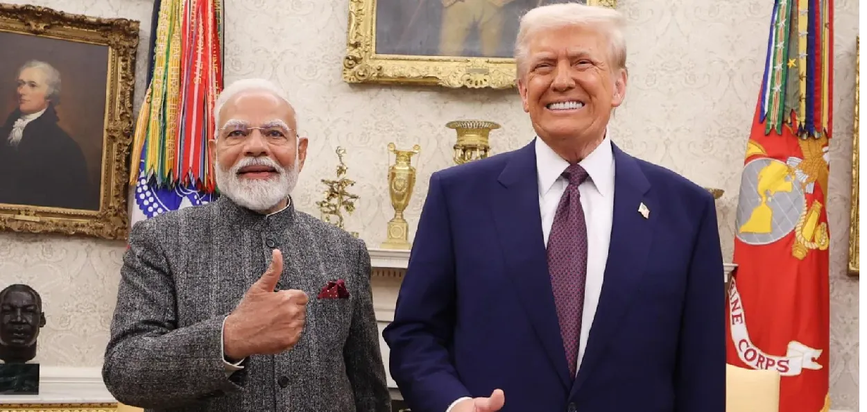 প্ৰধানমন্ত্ৰী নৰেন্দ্ৰ মোদী মাৰ্কিন ৰাষ্ট্ৰপতি ড’নাল্ড ট্ৰাম্পৰ সৈতে