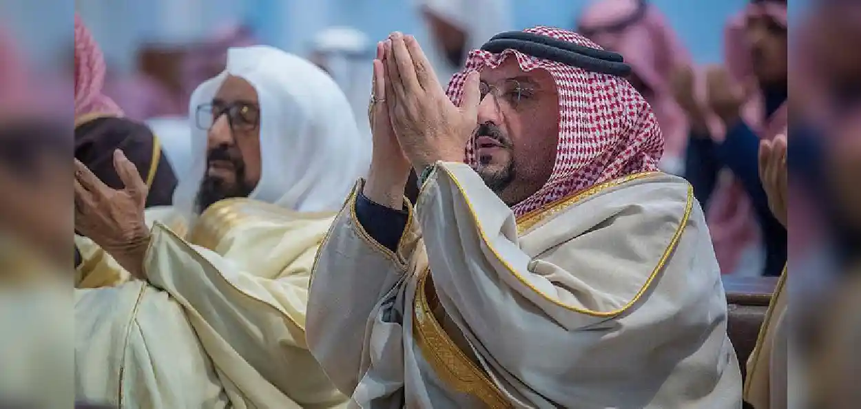 প্ৰতিনিধিত্বমুলক ফটো