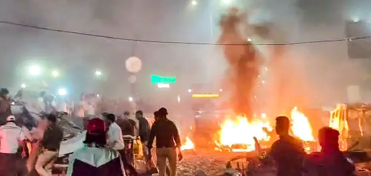 প্ৰতিনিধিত্বমুলক ফটো