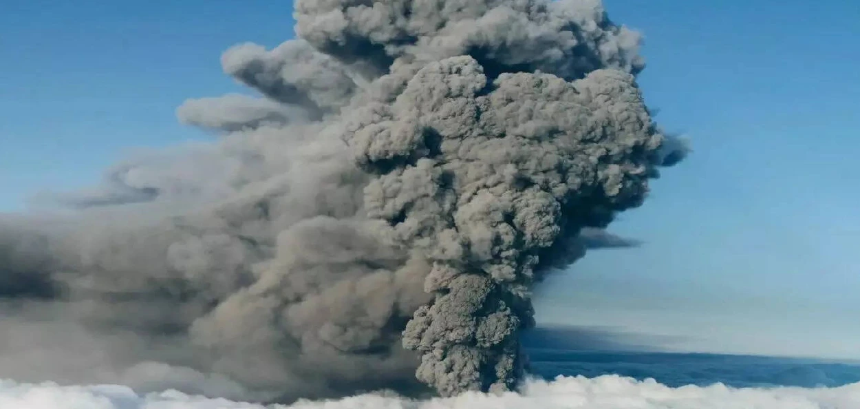 ইথিঅ’পিয়াৰ আগ্নেয়গিৰিৰ ছাইৰ বাবে সমগ্ৰ ভাৰতত বিমান সেৱা ব্যাহত