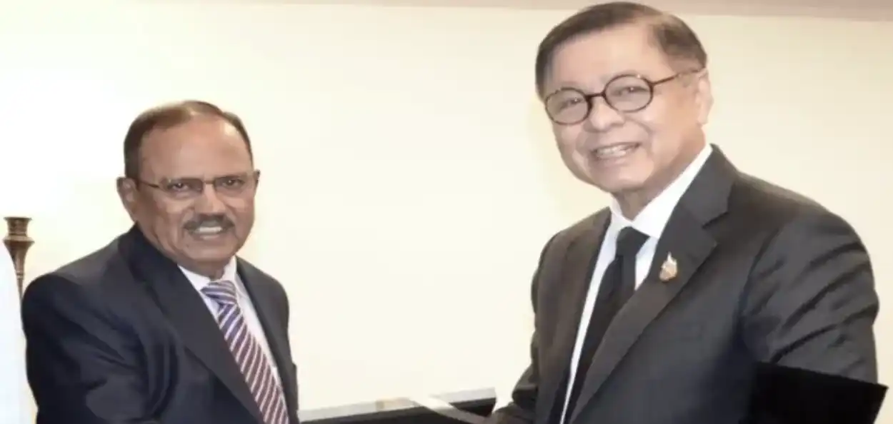 ৰাষ্ট্ৰীয় নিৰাপত্তা উপদেষ্টা অজিত ডোভাল আৰু থাইলেণ্ডৰ বৈদেশিক মন্ত্ৰী ছিহাছাক ফুয়াংকেটকেও