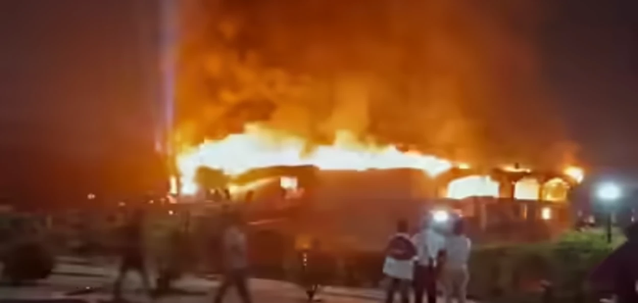 প্ৰতিনিধিত্বমুলক ফটো