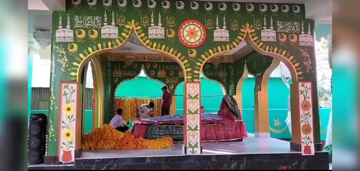 আগৰতলাৰ ৪০০ বছৰীয়া গাজী বাবাৰ মাজাৰ