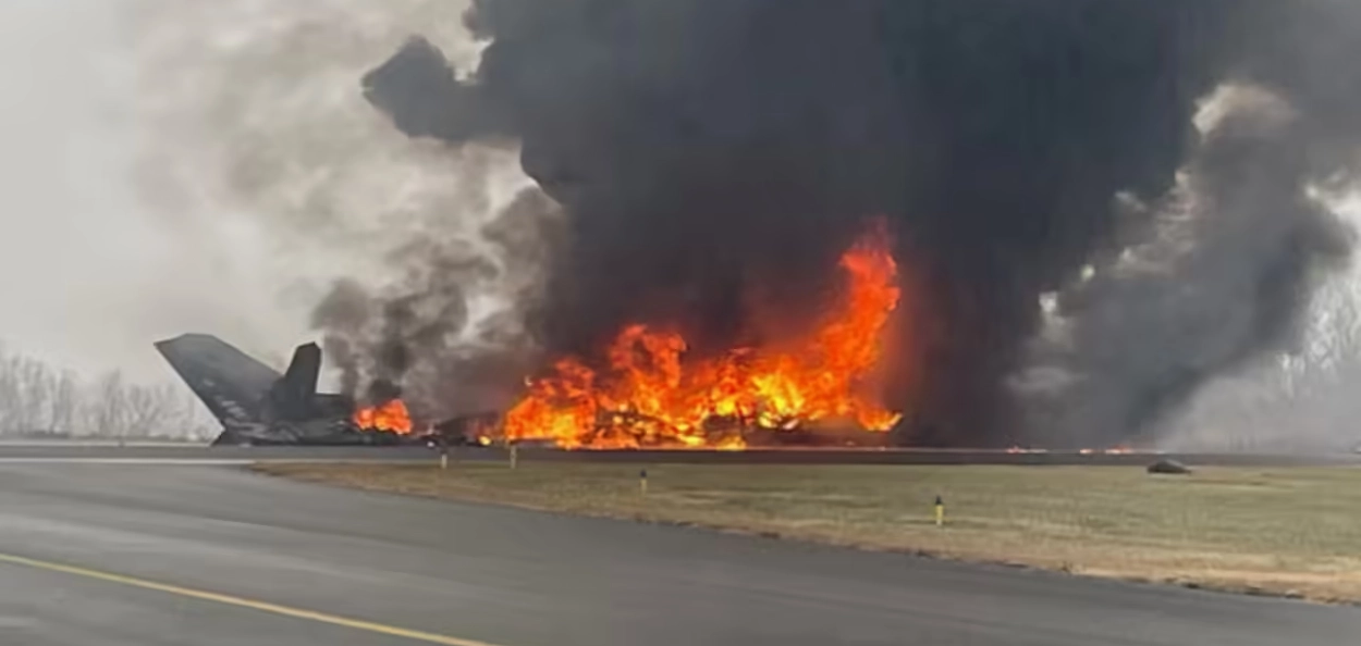 আমেৰিকাত ভয়ংকৰ বিমান দুৰ্ঘটনা