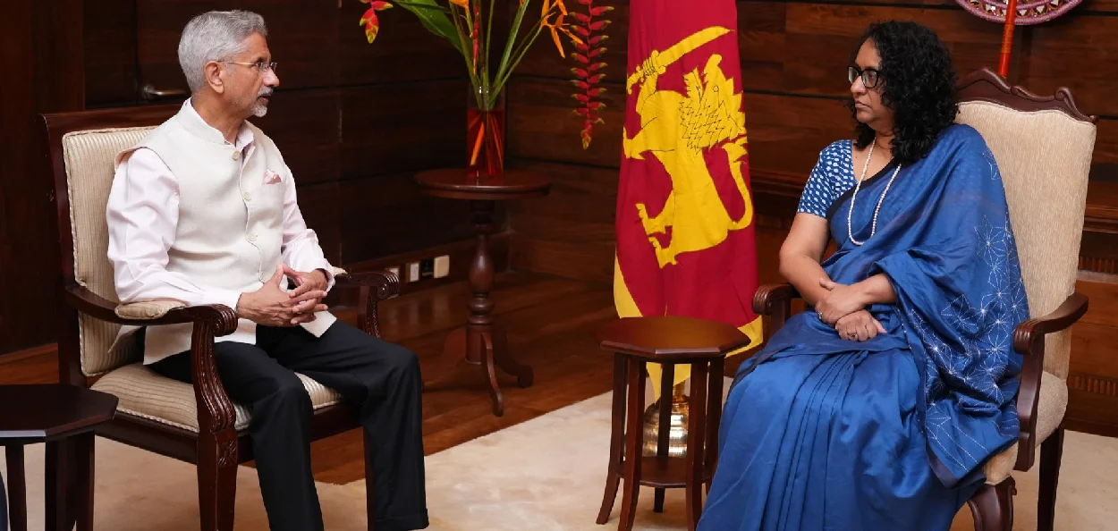 ঘূৰ্ণীত বিধ্বস্ত শ্ৰীলংকালৈ ভাৰতৰ ৪৫০ মিলিয়ন ডলাৰৰ সাহায্য পেকেজ ঘোষণা