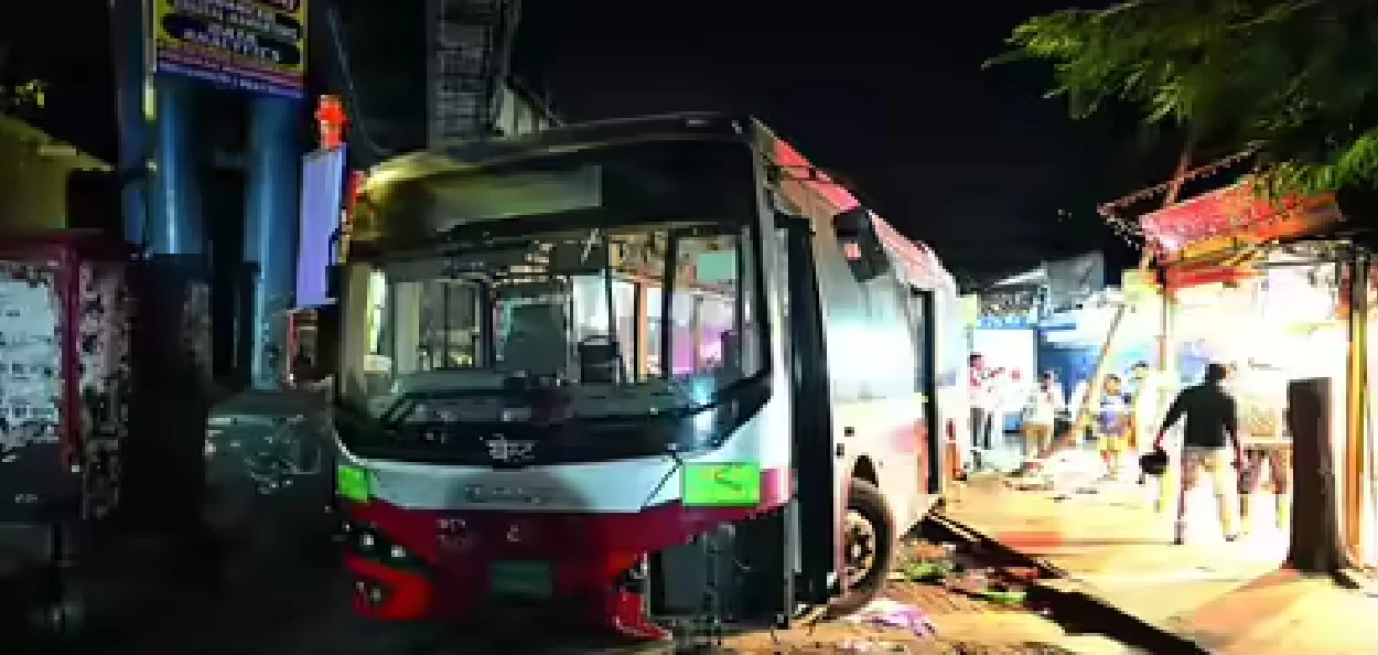 মুম্বাইত BEST বাছে মহটিয়াই নিলে পথচাৰীক; নিহত ৪, আহত ৯ 