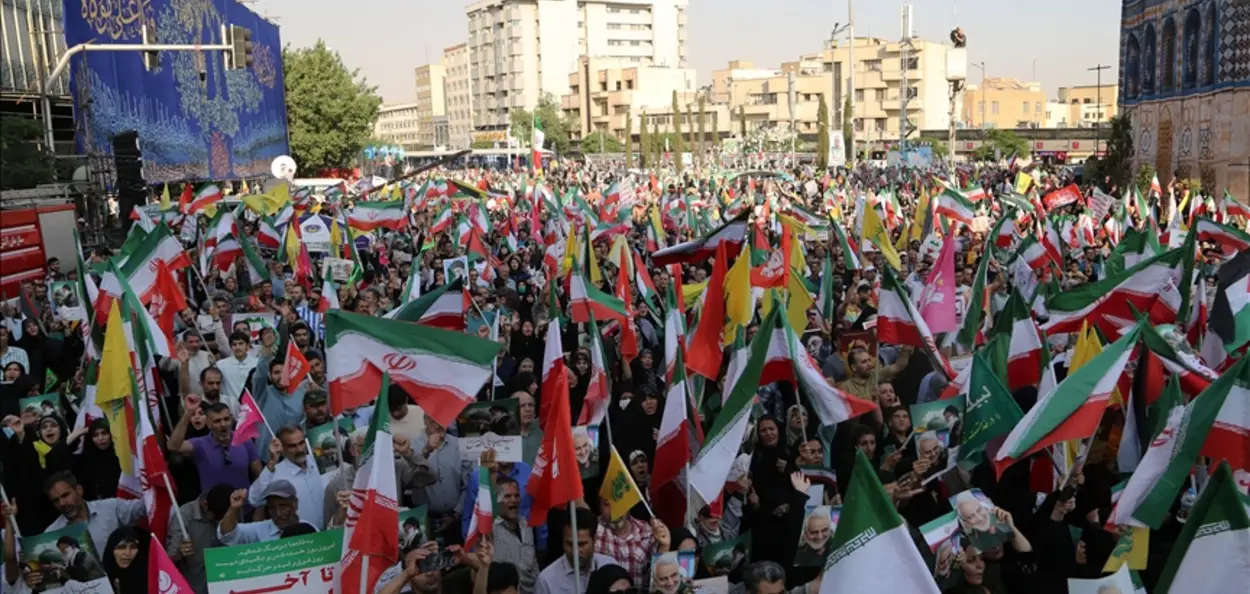 ইৰানত হিংসাত্মক প্ৰতিবাদ