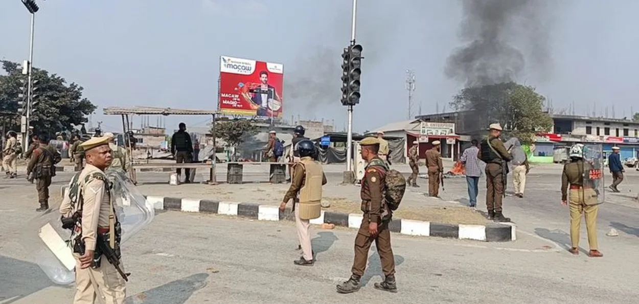 অধিক অৱনতি কোকৰাঝাৰৰ পৰিস্থিতি; সেনাৰ ফ্লেগমাৰ্চ