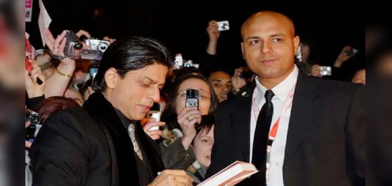 এক অনুষ্ঠানত শ্বাহৰুখ খানৰ সৈতে ইয়াছিন খান