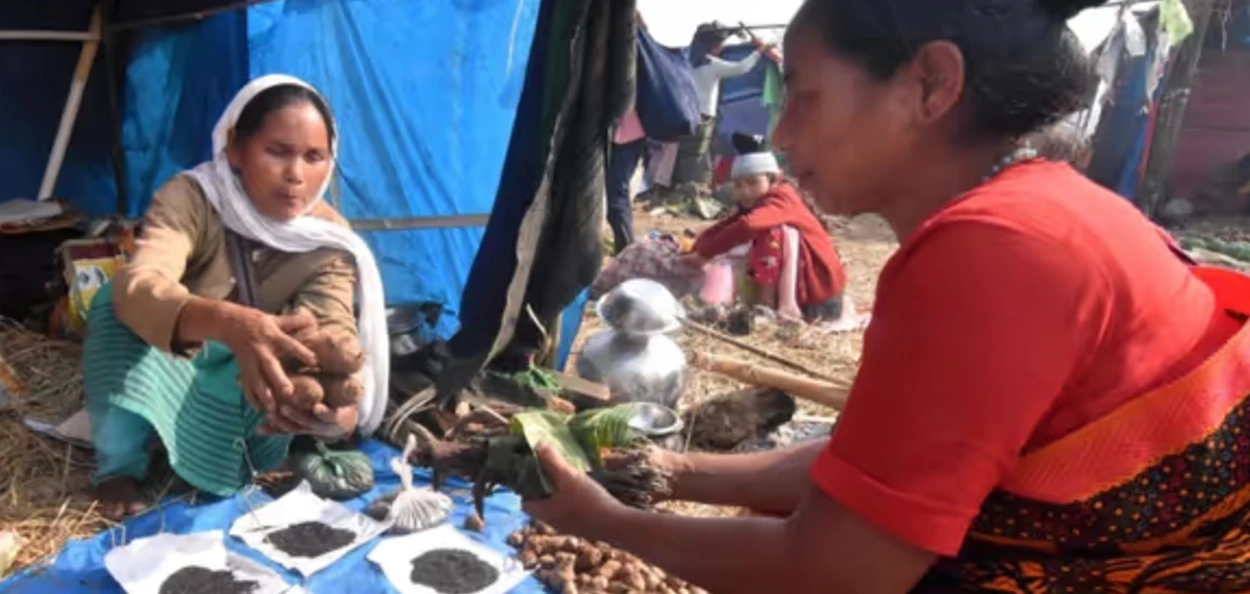 য'ত ধন মূল্যহীনঃ জোনবিল মেলাত শুভাৰম্ভ অসমৰ শতাব্দী পুৰণি বিনিময় প্ৰথা...