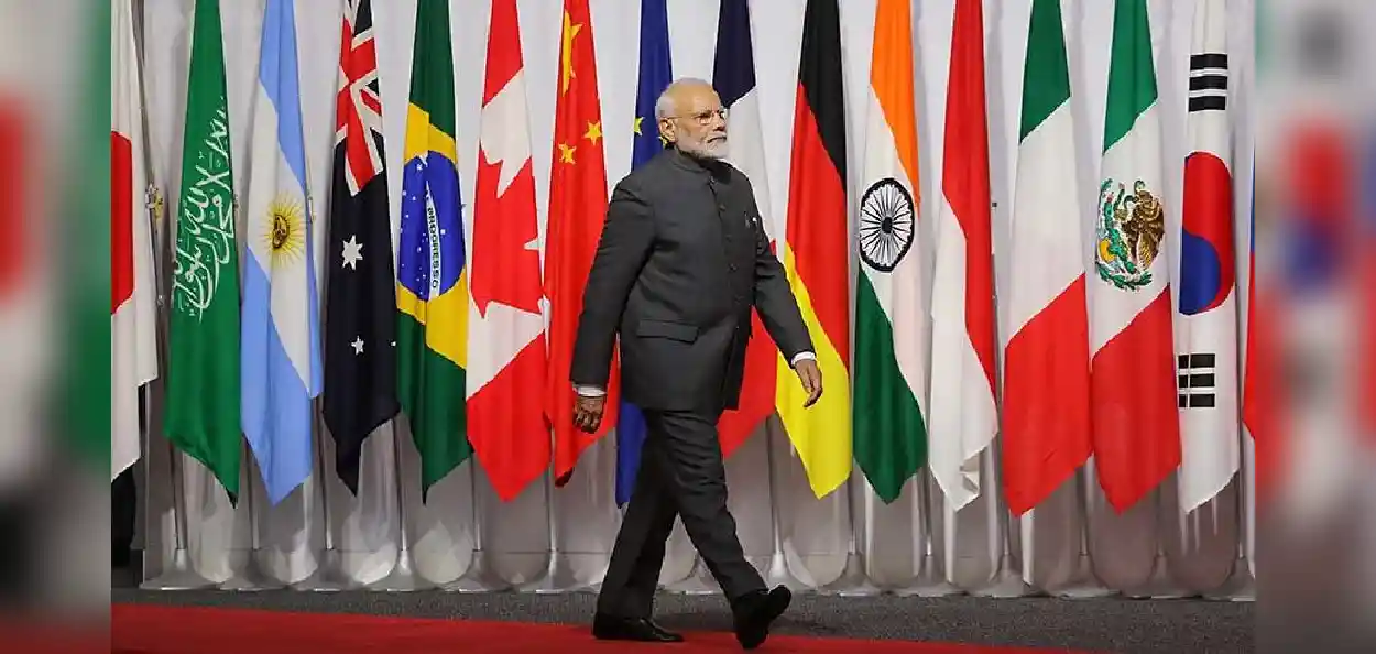  প্ৰধানমন্ত্ৰী নৰেন্দ্ৰ মোদী 