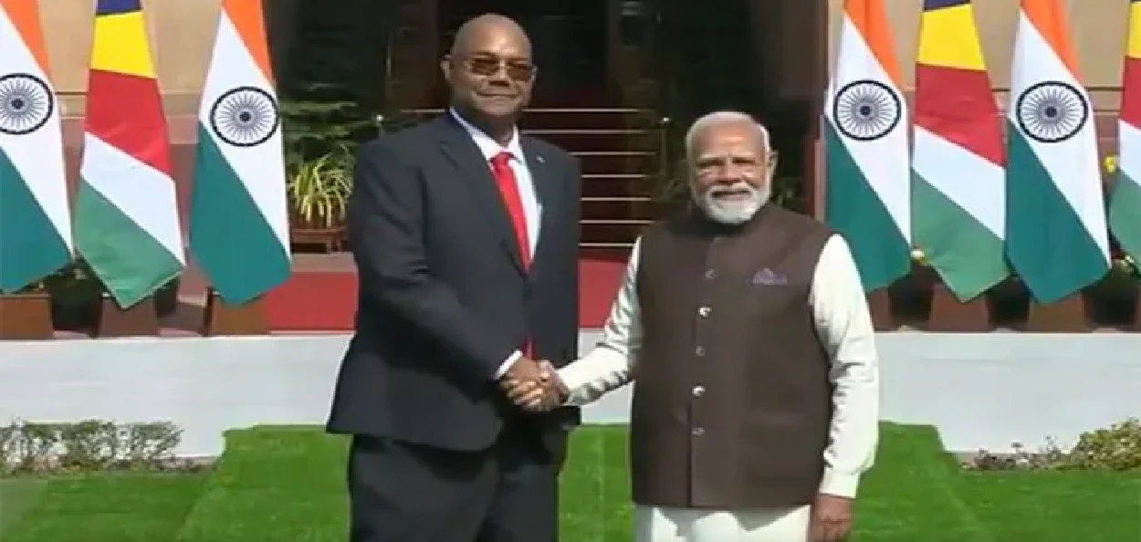 প্ৰধানমন্ত্ৰী নৰেন্দ্ৰ মোদী আৰু ছেইচেলেছৰ ৰাষ্ট্ৰপতি পেট্ৰিক হাৰমিনী