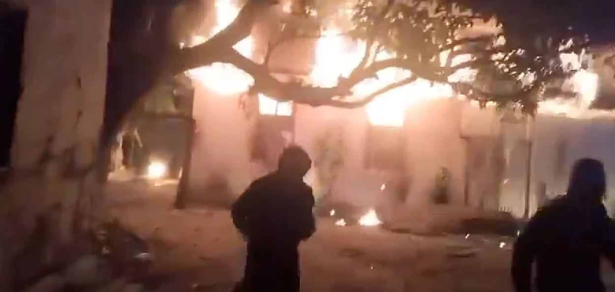 প্ৰতিনিধিত্বমুলক ফটো