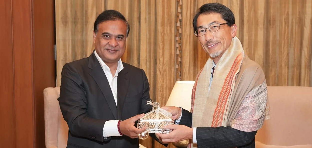 জাপানৰ বৈদেশিক পৰিক্ৰমা মন্ত্ৰী ইৱাও হোৰি আৰু অসমৰ মুখ্যমন্ত্ৰী হিমন্ত বিশ্ব শৰ্মা 