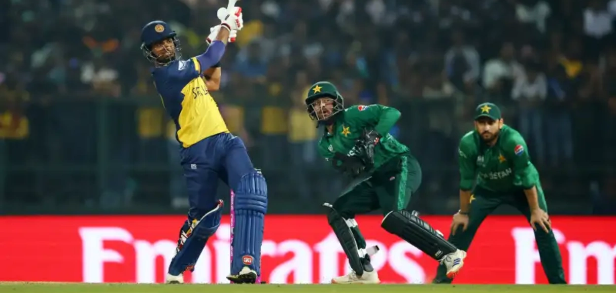 ঘৰমুৱা পাকিস্তান; জয়ী হৈও নাপালে ছেমি ফাইনেল