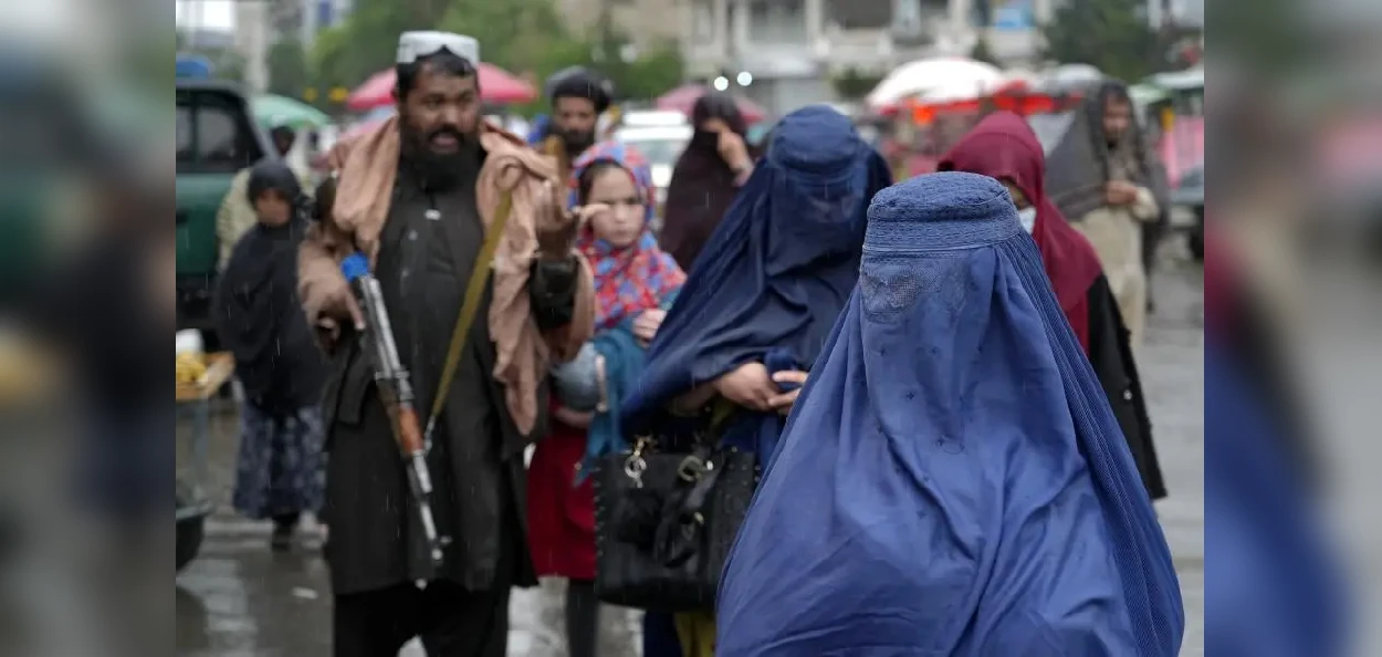 প্ৰতিনিধিত্বমুলক ফটো