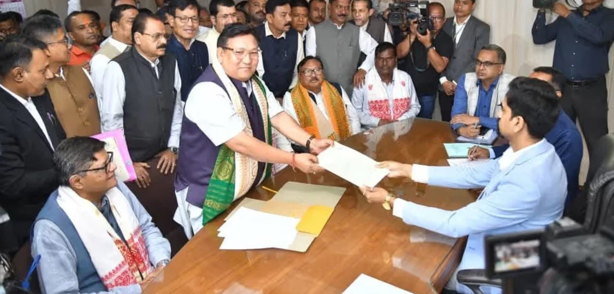 প্ৰমোদ বড়োৱে মনোনয়ন দাখিল কৰে, বৃহস্পতিবাৰে