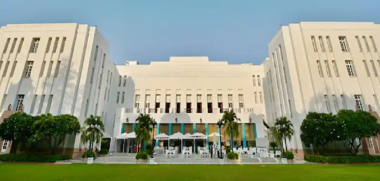 দিল্লীৰ প্ৰথমখন বিলাসী হোটেল দ্য ইম্পেৰিয়েল