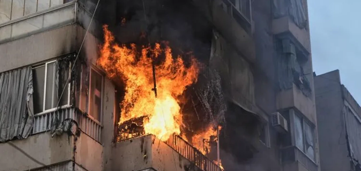 কুৱেইটৰ তেল শোধনাগাৰত ড্ৰোন আক্ৰমণ