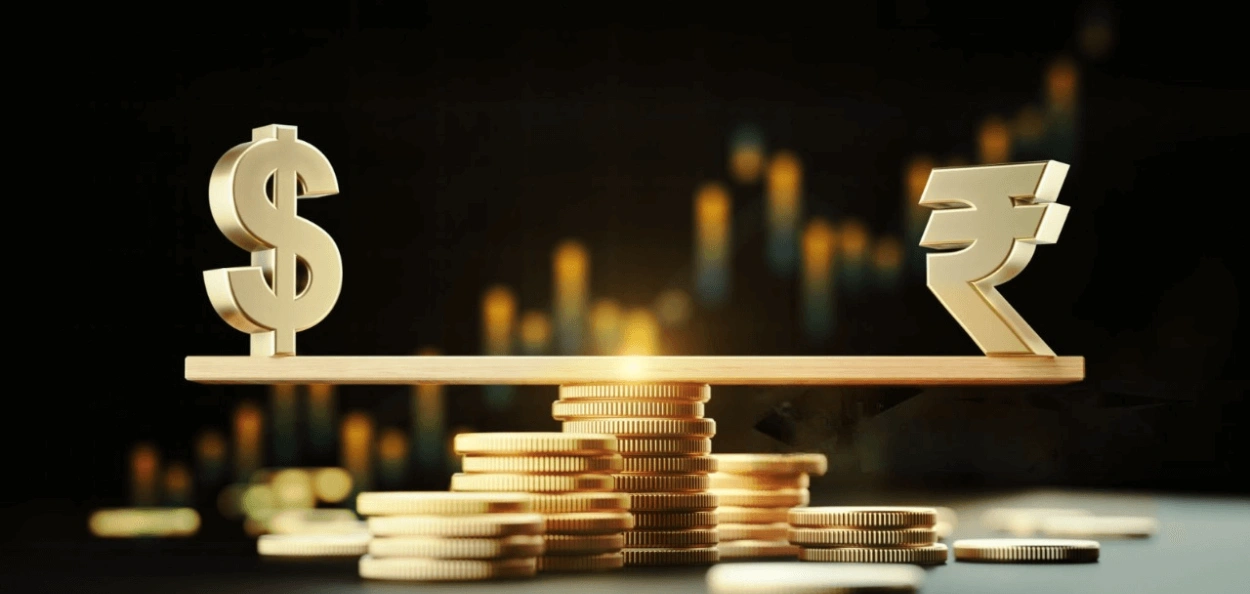 ডলাৰৰ বিপৰীতে ৯৩ টকা; যুদ্ধৰ প্ৰভাৱত অস্থিৰ ভাৰতীয় মুদ্ৰা