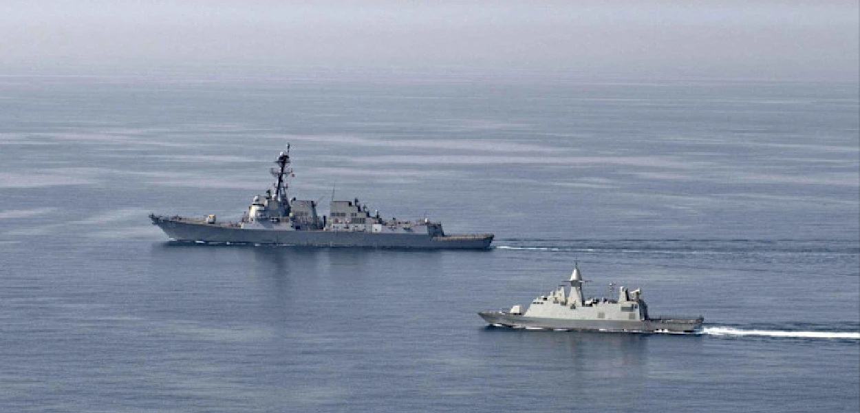 প্ৰতিনিধিত্বমূলক ছবি: হৰমুজ সাগৰপথত যুদ্ধ জাহাজ