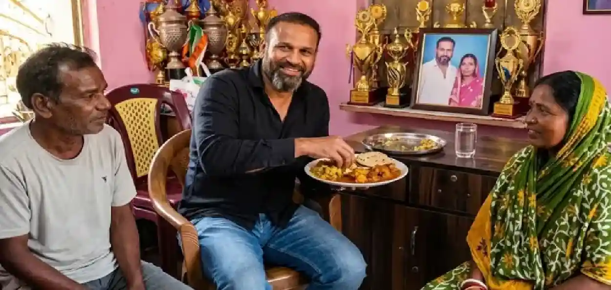 ইউছুফ পাঠানৰ সাক্ষাতে পোহৰলৈ আনিলে ফুটবল ক’চ সমীৰ চৰ্দাৰৰ দুৰ্দশাগ্ৰস্ত অৱস্থা