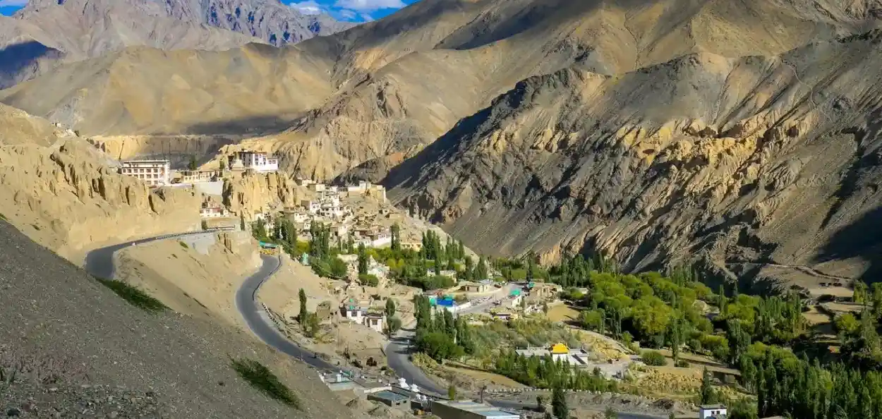 প্ৰতিনিধিত্বমুলক ফটো