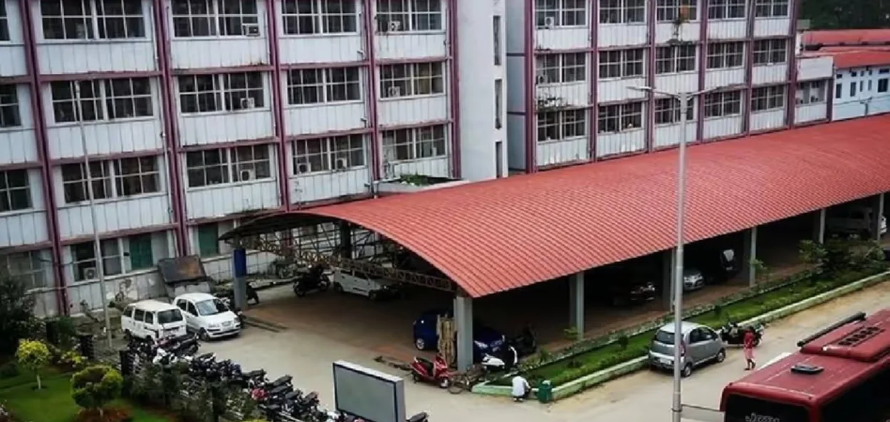 GMCH ৰ প্লাষ্টিক চাৰ্জাৰী বিভাগত খহি পৰিল ছাদ; আঘাতপ্ৰাপ্ত চাৰিগৰাকী