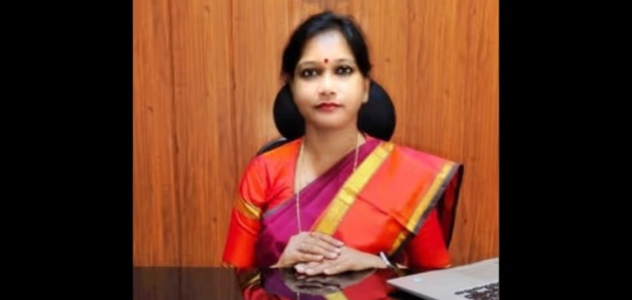 ড° বৰ্ণালী ডেকা