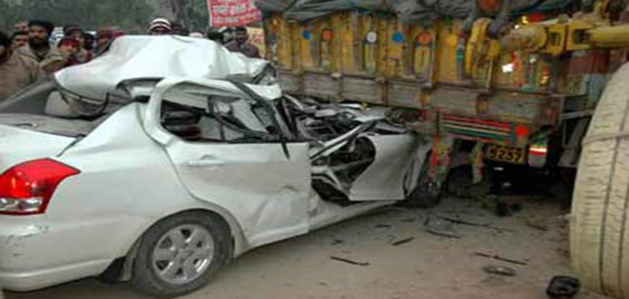 কেৰালাত ট্ৰাকৰ সৈতে প্ৰচণ্ড সংঘৰ্ষ