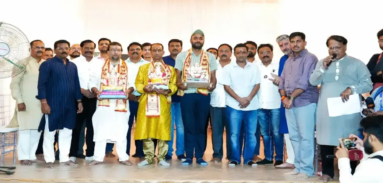কাশ্মীৰত অনুৰণিত হ'ব 'গণপতি বাপ্পা মোৰয়া', পুণেৰ পৰা ৰাওনা হৈছে বাপ্পাৰ মূৰ্তি