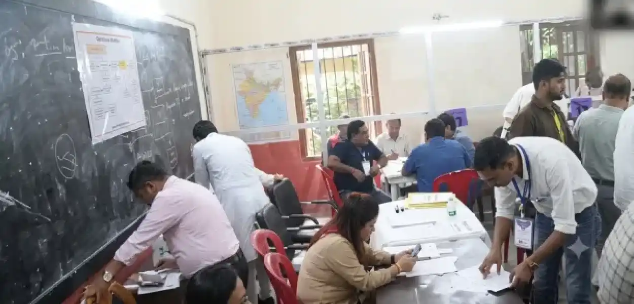 প্ৰতিনিধিত্বমুলক ফটো