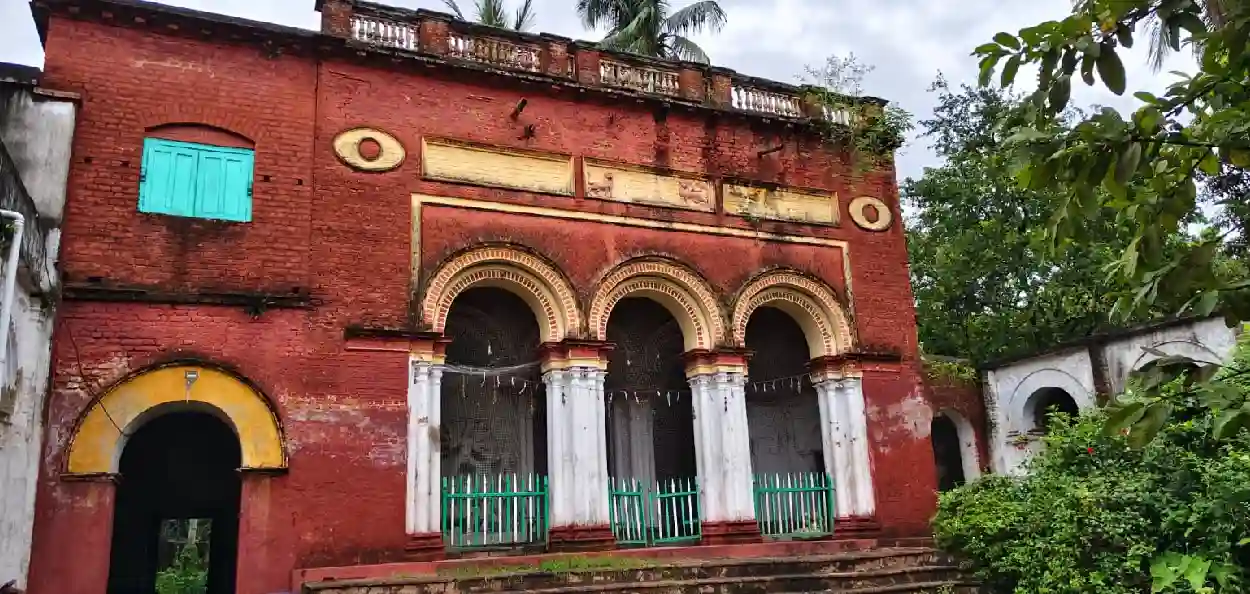 বছিৰহাটৰ ২৬৯ বছৰীয়া দুৰ্গাপূজা