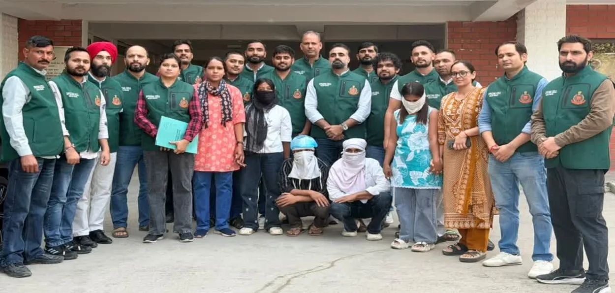 দিল্লী আৰক্ষীৰ জালত দুগৰাকী মহিলাসহ চাৰি অভিযুক্ত