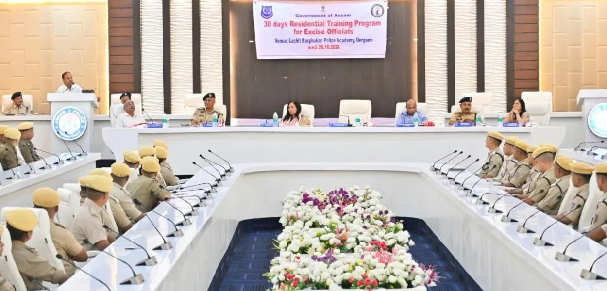 আবকাৰী বিভাগৰ ৭৩ গৰাকী বিষয়াৰ এমাহজোৰা বিশেষ আৱাসিক প্ৰশিক্ষণ আৰম্ভ